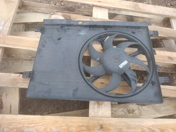 Ventilador de radiador Opel Corsa D 1.2 16V image 2