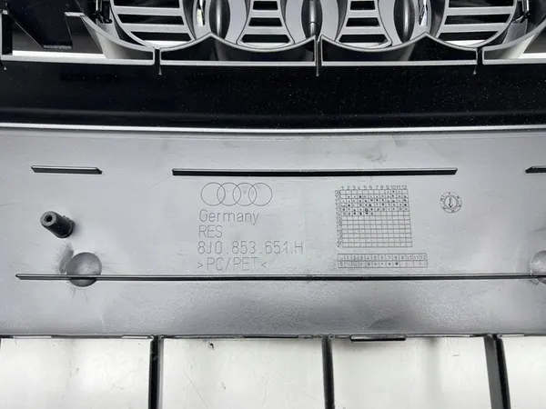AUDI TT II 8J Front Bumper Grill 2006- OEM 8J0853651H image 7
