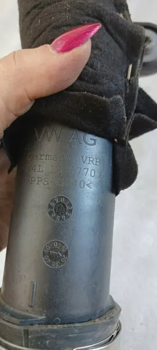 VW Intercoolerrör OEM 04L145762CC Begagnad image 3
