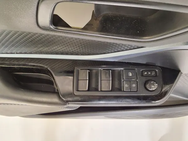 Panneau de Commande Porte Avant Gauche Toyota C-HR OEM image 4