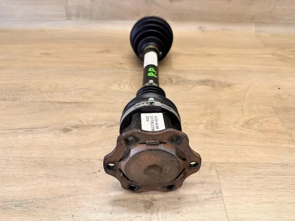 AUDI A4 B9 8W Semieje delantero derecho 2.0 TFSI OEM 8W0407271F image 4