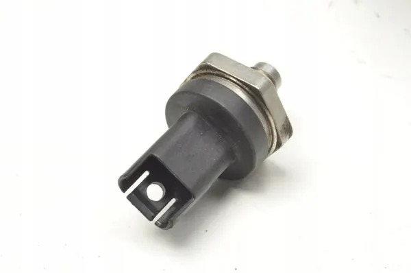 Sensor Pressão Combustível BMW OEM 0261230349 - Usado image 3