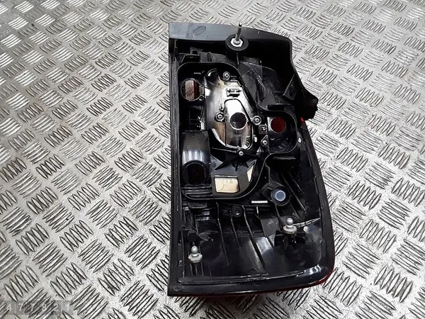Luz trasera Audi A3 2012 8p3945095c image 6