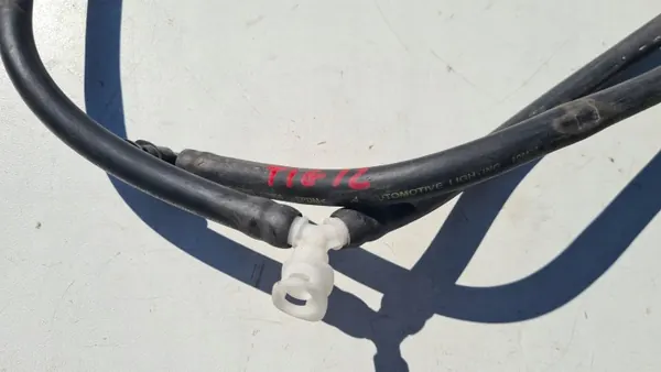 VW Tiguan I 07-16 Mangueira Limpador OEM 5N0955970A image 4