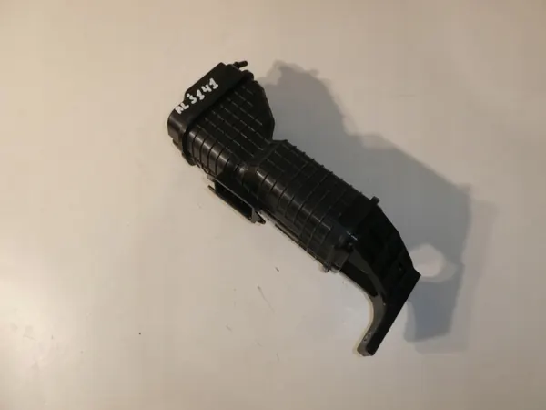 Gebrauchter Kohlefilter Skoda OE OEM 6C0201801A image 2