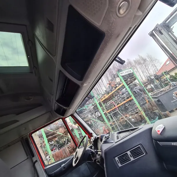 Cabina sem portas Iveco Stralis E5 Peça OEM image 9