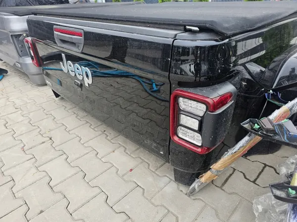 Jeep GLADIATOR JT flaklåda OEM kjjk&&^%fgv#$ image 3