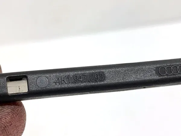 OEM 4K1947093 Linker tunnel LED-strip Audi A6 C8 image 6