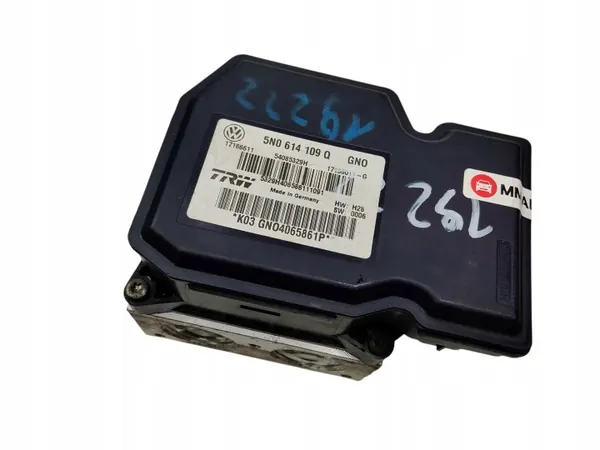 Pompe ABS 5N0614109Q pour VW Tiguan I 5N - Occasion image 4