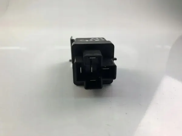 Relais OEM 285307F000 pour Nissan Primera P12 2005 image 4