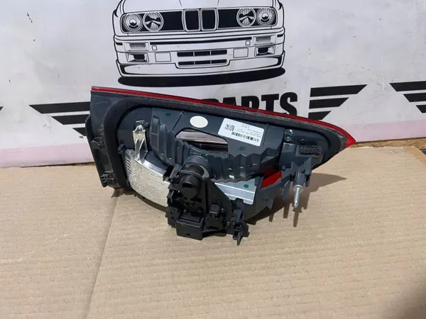 OEM 2710634 Oikea Tavaratilan Valo BMW X1 F48 F49 image 4