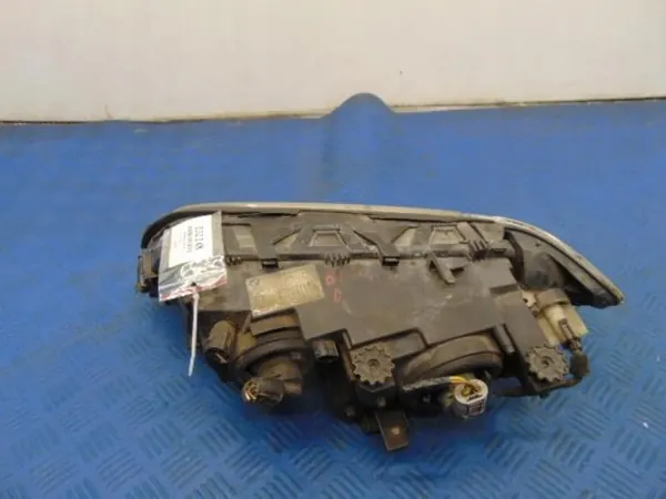 Farol direito BMW E46 63126910956 image 8