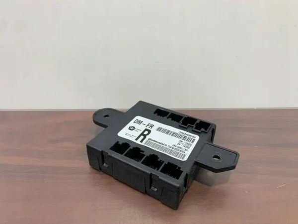 Module de porte droit Chrysler Pacifica 2019 OEM 68316560AD image 2