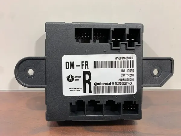 Module de porte droit Chrysler Pacifica 2019 OEM 68316560AD image 3