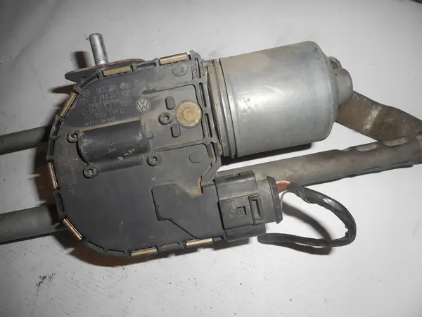 VW Jetta V Etupyyhkijän mekanismi 1K1955119C image 2