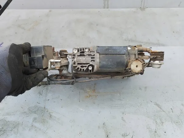 Suspension Compressor AUDI Q7 3.0L diesel image 4