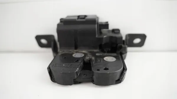 BMW OEM 360210120 kofferbakslot voor F20 2015-2019 image 4
