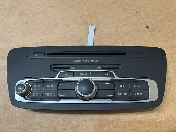 AUDI Q3 Radio-Panel OEM - Gebrauchtes Audi OE Teil image 2