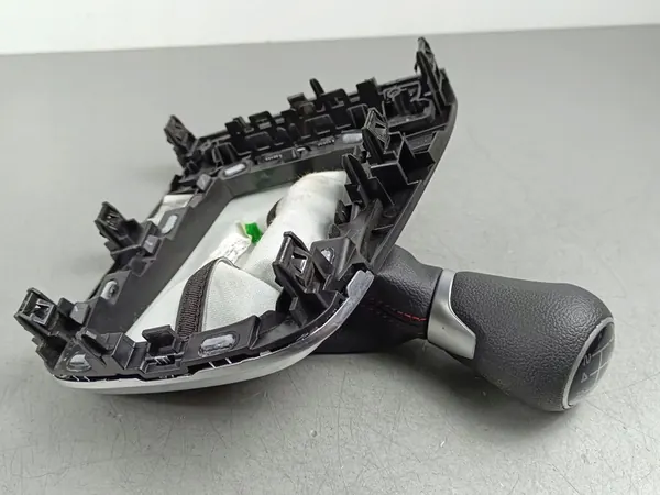 2023 MG ZS Gear Shift Knob FOB53874 image 9