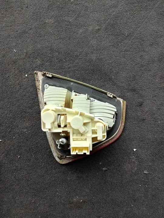 BMW 3 E90 04-07 Luz Trasera Izquierda 6937459 image 2