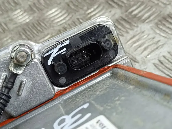 Polestar 2 Inverter 32352952 image 3