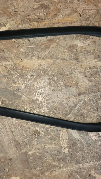 VOLVO XC60 II Garniture de Fenêtre Avant Droite 32216113 image 3