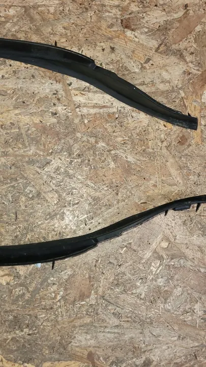 VOLVO XC60 II Garniture de Fenêtre Avant Droite 32216113 image 4