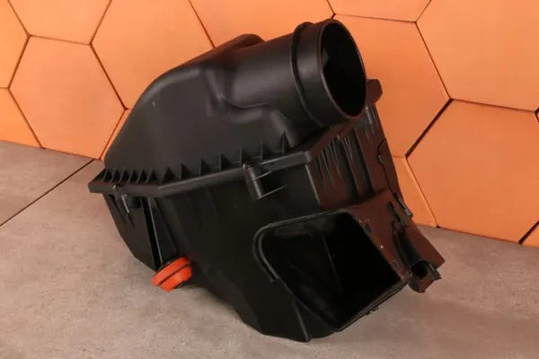BMW Luftfiltergehäuse OEM 8591831 - Gebraucht image 4