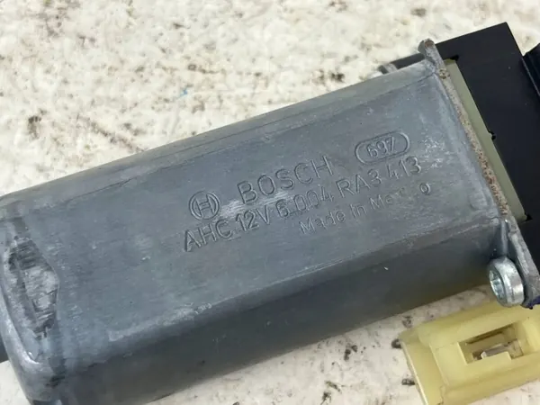 Moteur de siège Tesla Model X OEM AG155967 - Occasion image 6