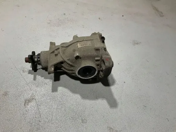 BMW 5 (F10) Achterdifferentieel 7630832 4.4L 2013 image 2