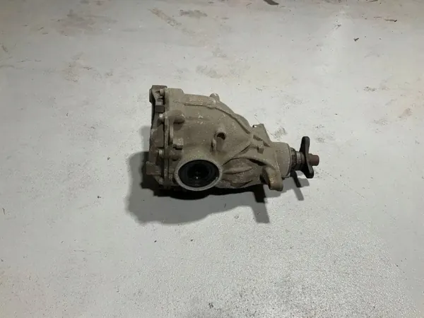 BMW 5 (F10) Achterdifferentieel 7630832 4.4L 2013 image 3