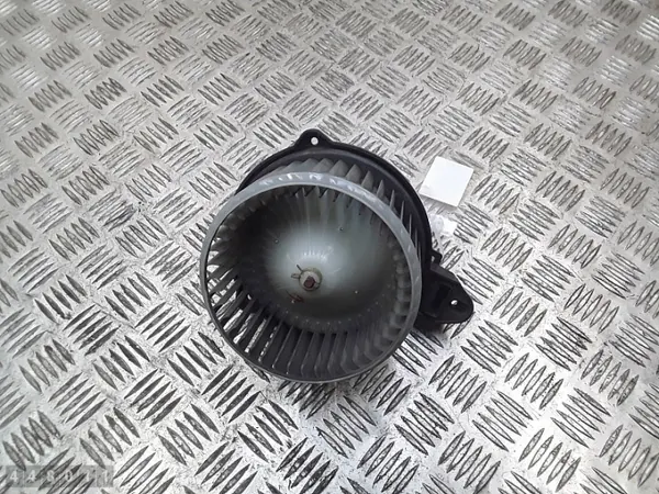 Audi Värmeblåsarmotorfläkt OEM 0130111202 image 2