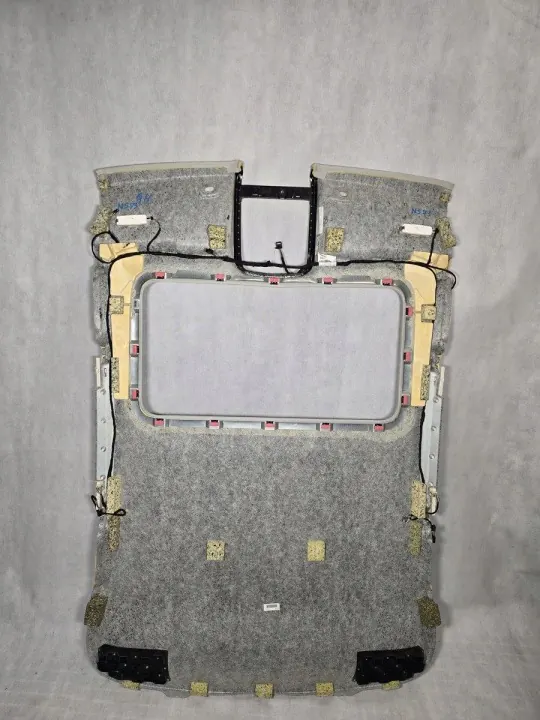 Plafonnier Audi A8 D2 OEM 4H0867505J - Occasion image 5