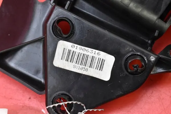 Framvänster Dörlås Mercedes C-Klass W204 07-12 A2047201535 image 9