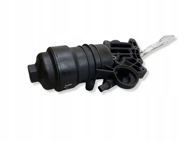 Audi Oljefilterbas OEM 059115389 - Begagnad image 7