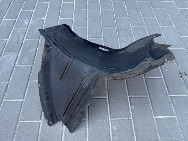 Front Left Wheel Arch Audi A3 8P 8P0821192B image 4