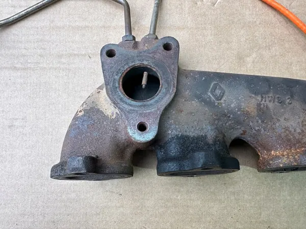 Coletor de escape RENAULT MEGANE III 1.6 DCI 8200921749 image 3