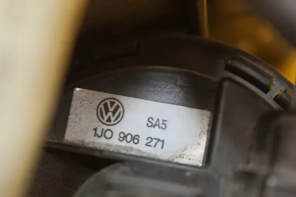 Kolfilterbehållare OEM 1J0201801L för VW Bora image 10