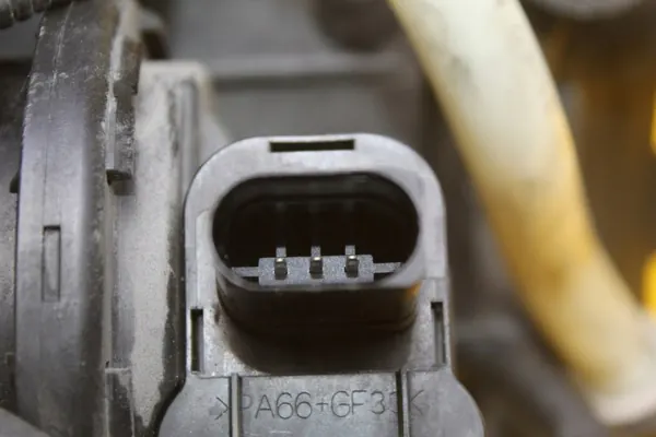 Kolfilterbehållare OEM 1J0201801L för VW Bora image 6