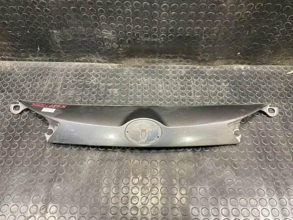OEM 76801-42220 Tavaratilan Luukun Lista Toyota RAV4 2012-2015 image 2
