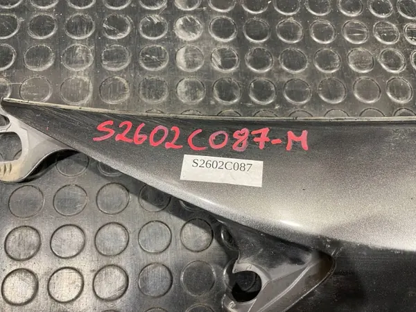 OEM 76801-42220 Tavaratilan Luukun Lista Toyota RAV4 2012-2015 image 10