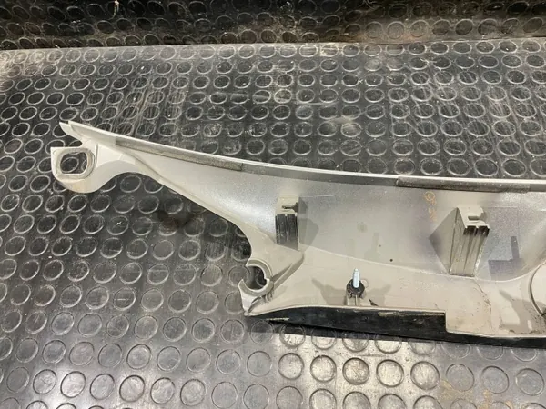 OEM 76801-42220 Tavaratilan Luukun Lista Toyota RAV4 2012-2015 image 8