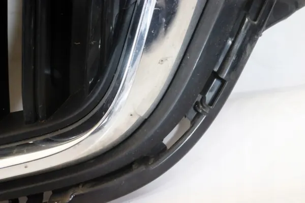 Skoda Octavia Mk4 IV Grill Chrome OEM 5E3807724 image 4