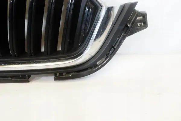 Skoda Octavia Mk4 IV Grill Chrome OEM 5E3807724 image 5