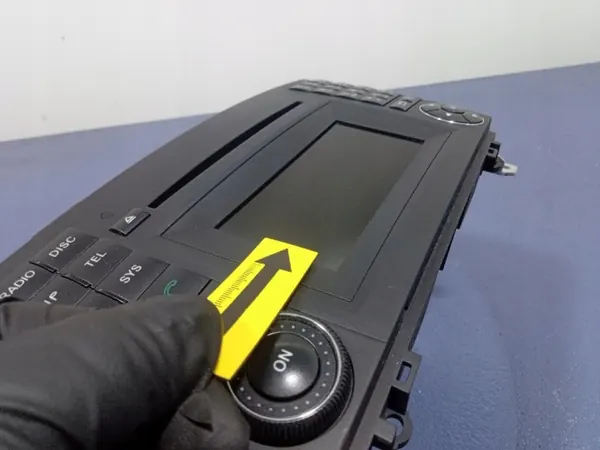 Rádio Mercedes B-Class W245 OEM A1698705494 image 8