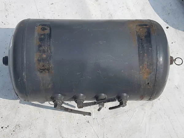 Tanque de ar DAF 1696171 36L - Peça OEM usada image 4