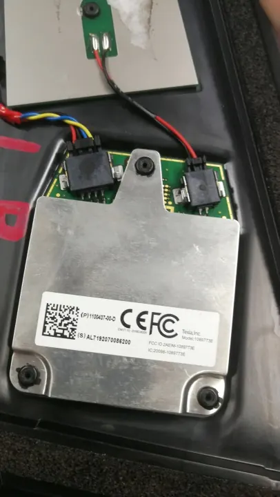 Tesla Seitenkamera Glas-Pfeiler OEM 1109253-00-G image 9
