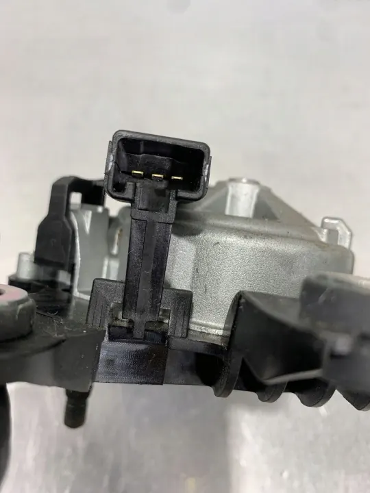 Brazo limpiaparabrisas trasero Land Rover OEM FBZ20960 - Usado image 3