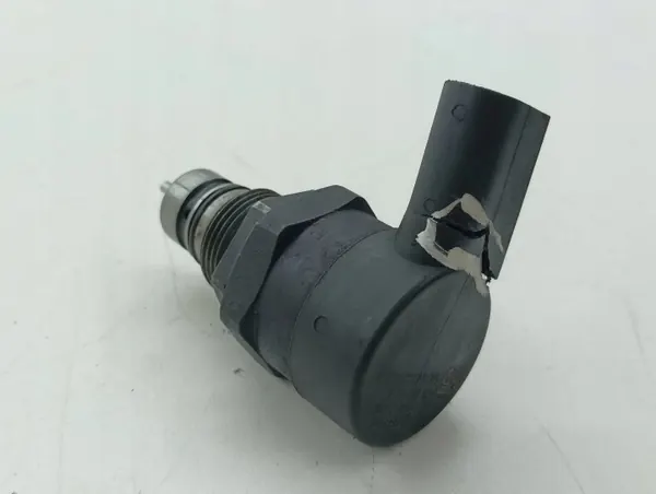 Régulateur pression carburant BMW OEM 0281002481 image 3