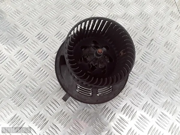BMW Lämmityspuhallin OEM cz1163407737 - Käytetty image 2